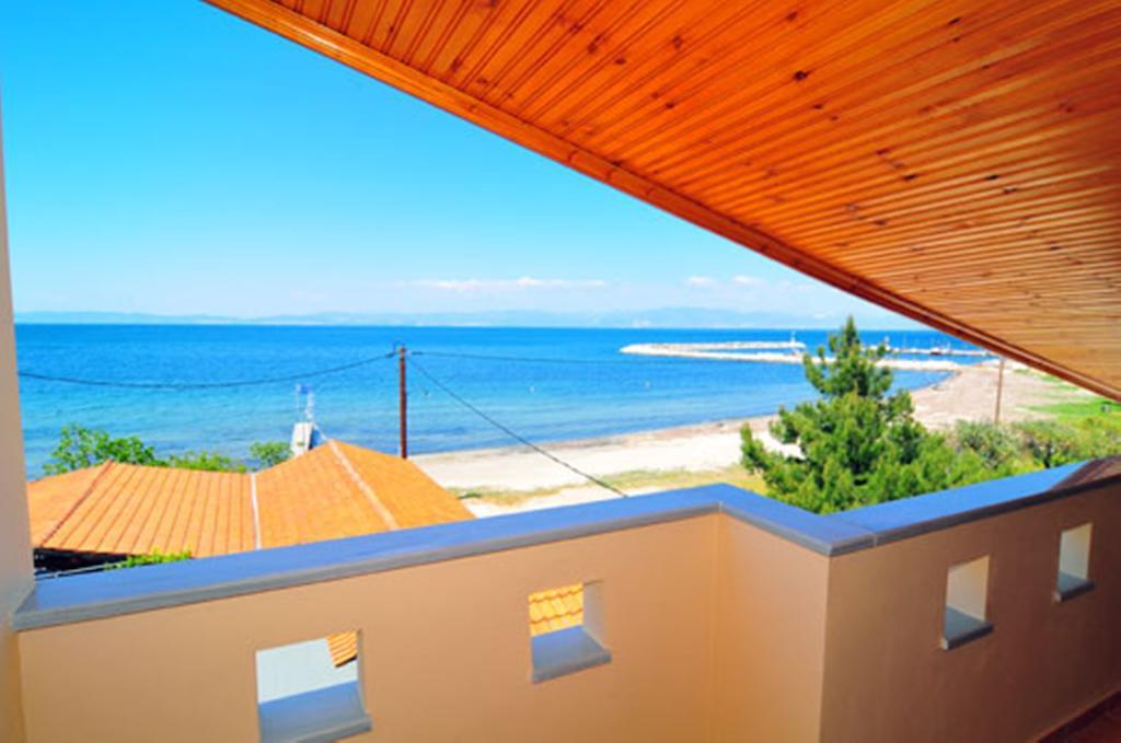 Sikoudis Gorgona Beach Skala Rachoni  Exterior foto